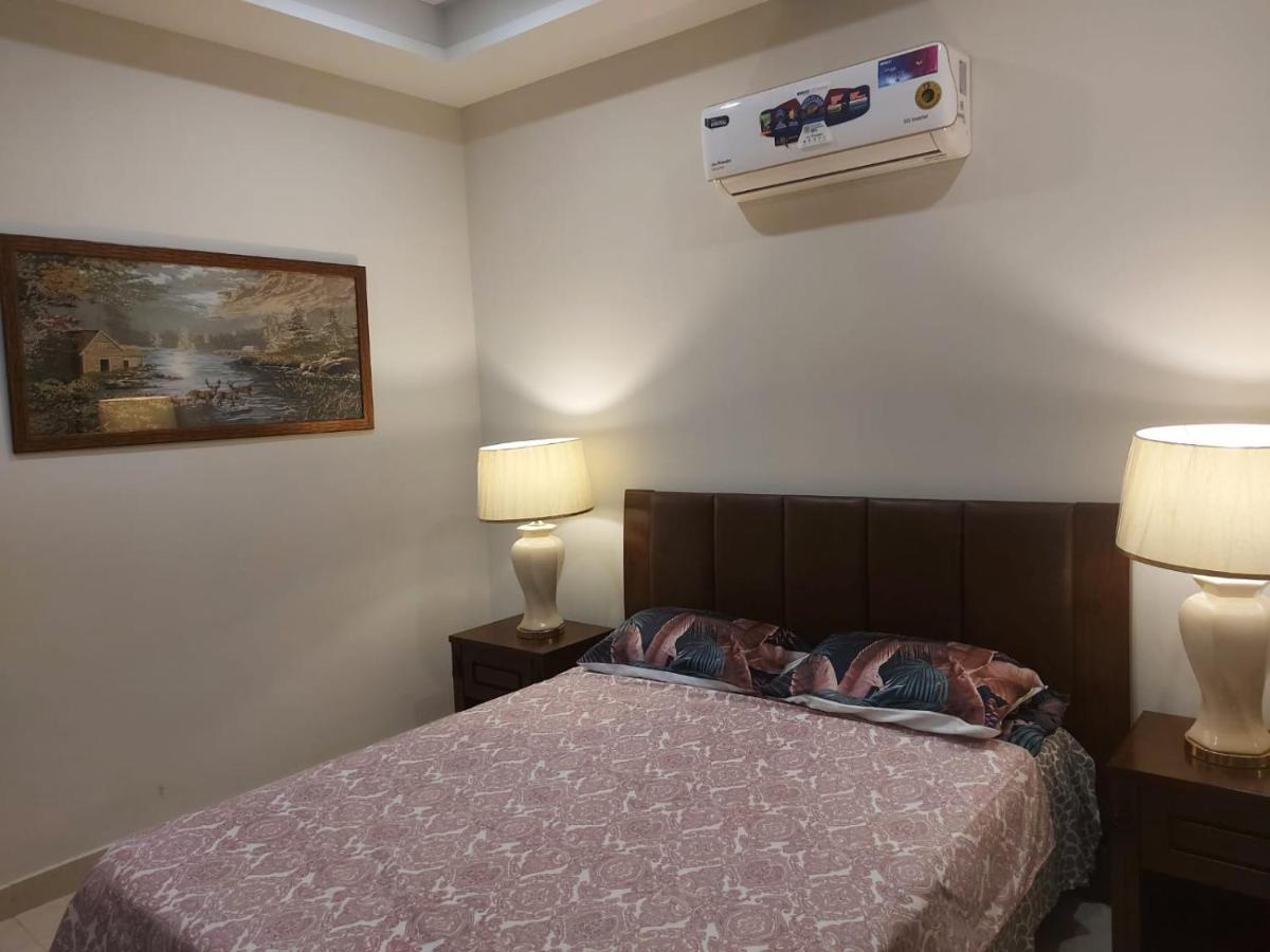 The River View Apartment Равалпинди Екстериор снимка